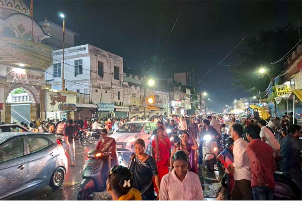 पौन इंच बारिश ने तरबतर किया शहर कुछ समय के लिए अस्त-व्यस्त हुई व्यवस्थाएं 2 1759298998 08